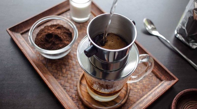 Wie viel Gramm Kaffeebohnen für eine Tasse? Vietnamesischen Phin-Kaffee zu Hause richtig zubereiten