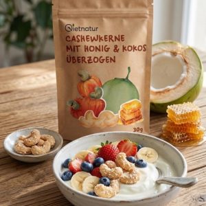 Cashewkerne mit Honig und Kokos als Topping für Joghurt und Frühstück