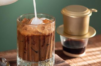 Vietnamesische Straßenkaffeekultur: Die Kunst des „langsamen Lebens“