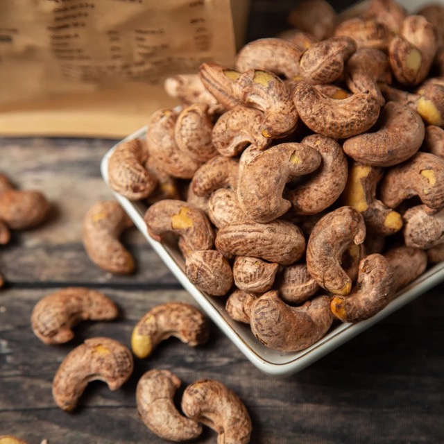 Cashewkerne liefern Nährstoffe, die Sie im Alltag unterstützen