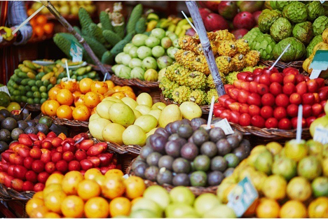 Straßenküche Vietnam: Exotische Früchte