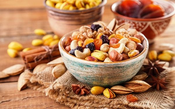 Trockenfrüchte sind leicht mitzunehmen, platzsparend und besonders praktisch.