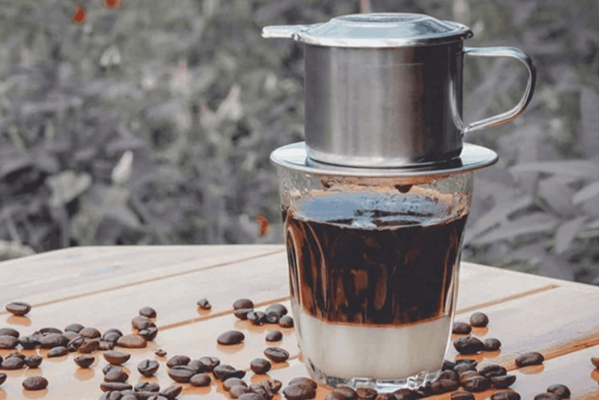 Der Filtermechanismus von vietnamesischem Phin-Kaffee