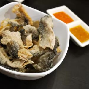 Knusprige Fischhaut mit Salz & Limette 50g – Bild 4